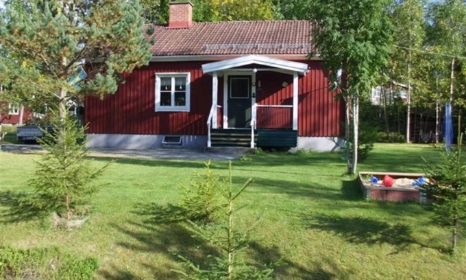 Hagfors House | Holiday house in the forest village on the lake