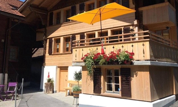 Iseltwald Ski Chalet | Holiday house Iseltwald for 2 - 6 persons with 2 bedrooms - Holiday house