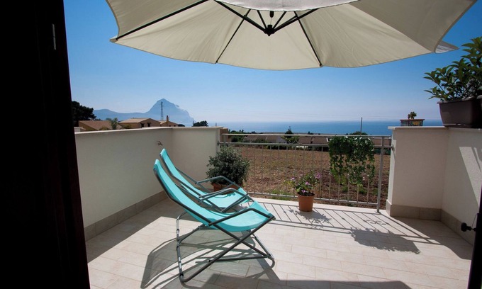 Macari Apartment | Holiday house on 3 floors, sea view
