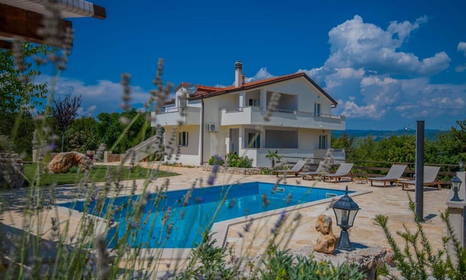 Grubine House | Holiday house Kamenmost for 1 - 10 persons with 5 bedrooms - Holiday apartment in one or multi-famil