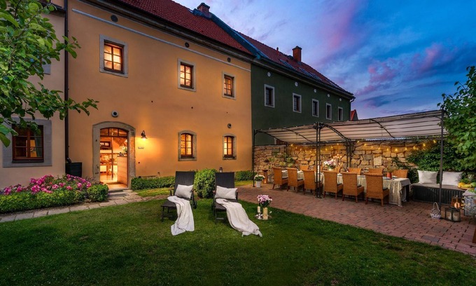 Kreischa House | Holiday house Kreischa for 1 - 12 persons with 6 bedrooms - Holiday home