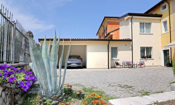Pacengo House | Holiday house Lazise for 1 - 4 persons with 2 bedrooms - Row house