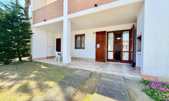 Lido di Volano House | Holiday house Lido di Volano for 1 - 6 persons with 2 bedrooms - Row house