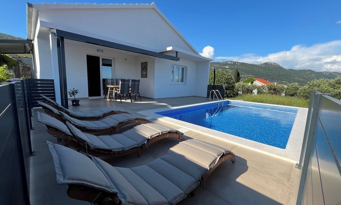 Rudine House | Holiday house Lole