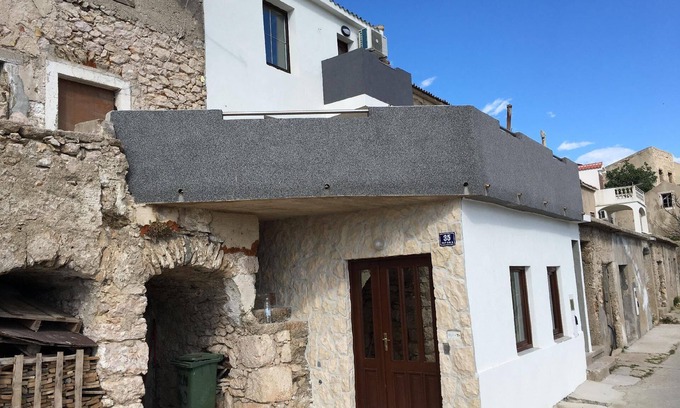 Metajna House | Holiday house Metajna for 1 - 8 persons with 4 bedrooms - Row house