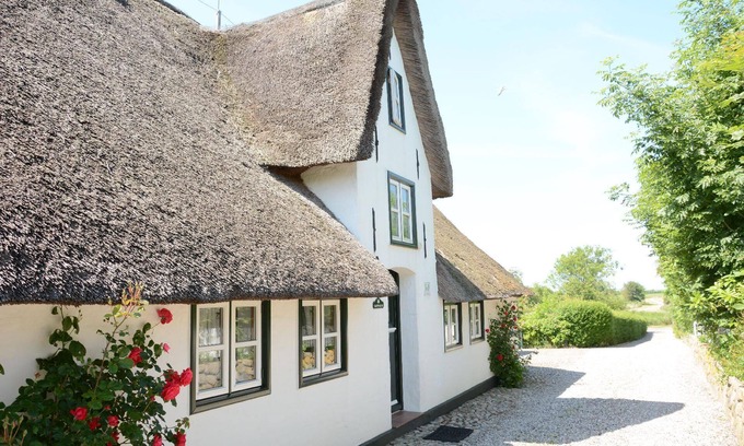 Midlum House | Holiday house Midlum for 1 - 3 persons with 2 bedrooms - Holiday home