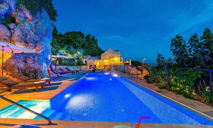 Mlini House | Holiday house Mlini for 1 - 8 persons with 4 bedrooms - Holiday house