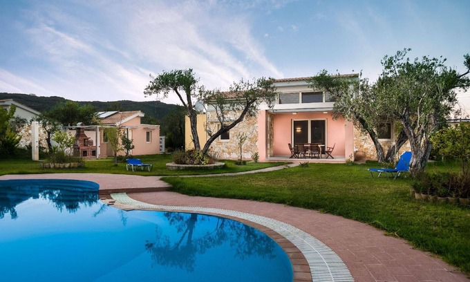 Messonghi House | Holiday house Moraitika for 1 - 5 persons with 2 bedrooms - Holiday house