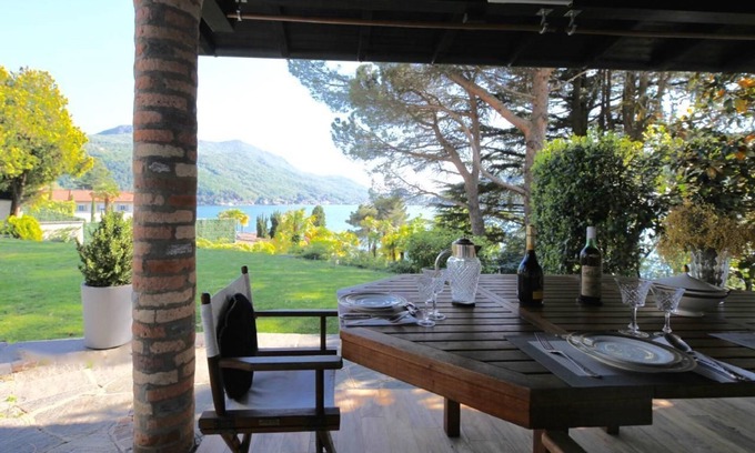 Morcote House | Holiday house Morcote for 1 - 2 persons with 1 bedroom - Twin house