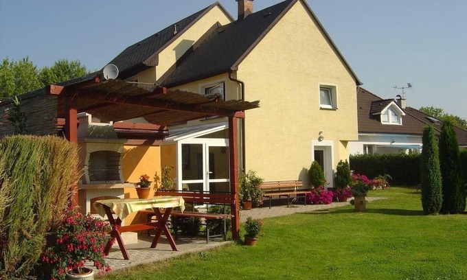 Nachod House | Holiday house Náchod for 1 - 10 persons with 3 bedrooms - Holiday apartment in one or multi-family h