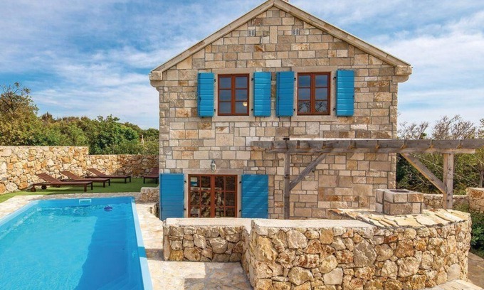 Novalja House | Holiday house Novalja for 1 - 5 persons with 2 bedrooms - Row house