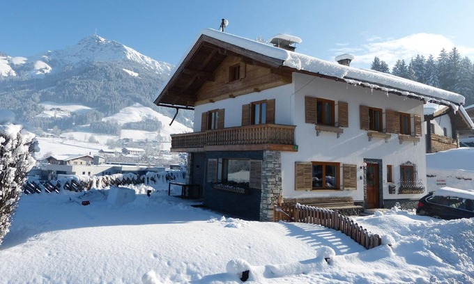 Oberndorf in Tirol House | Holiday house Oberndorf in Tirol for 3 - 9 persons with 4 bedrooms - Holiday house