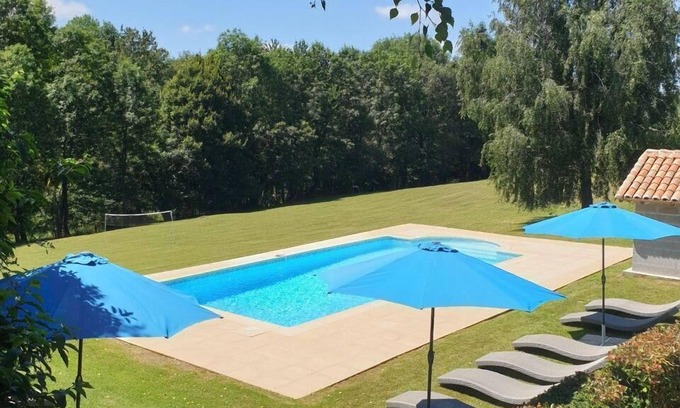 Saint-Barthelemy-de-Bussiere House | Holiday house Piégut Pluviers for 1 - 6 persons with 3 bedrooms - Twin house