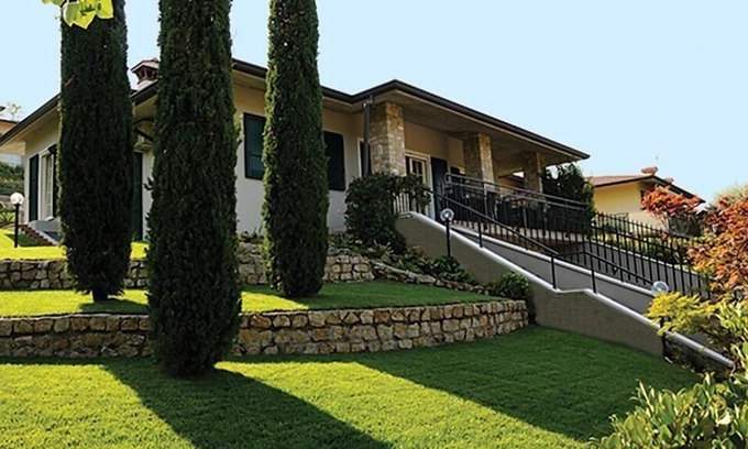 Pozzolengo House | Holiday house Pozzolengo for 1 - 12 persons with 6 bedrooms - Holiday house