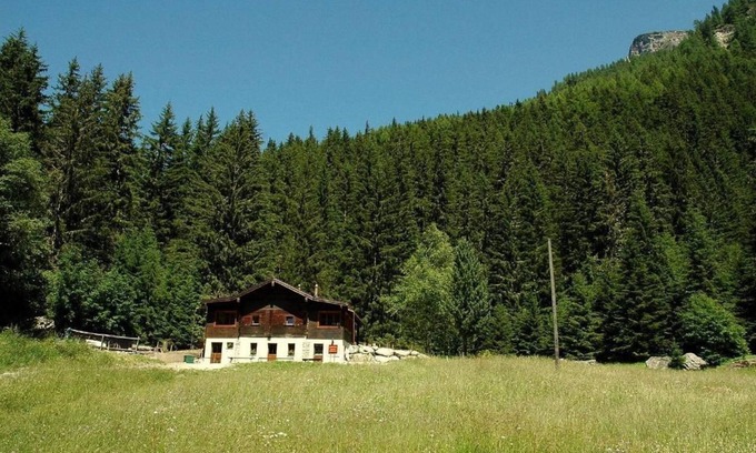 Pralong Ski Chalet | Holiday house Pralong for 1 - 8 persons with 5 bedrooms - Detached holiday house