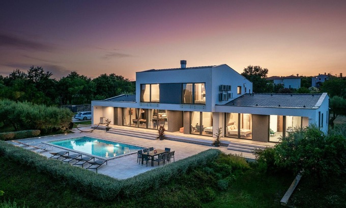 Rakalj House | Holiday house Rakalj for 1 - 8 persons with 4 bedrooms - Holiday home