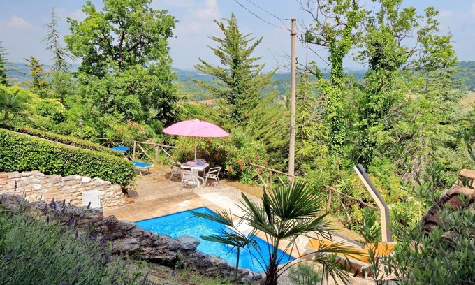 Sarnano House | Holiday house Sarnano for 1 - 6 persons with 3 bedrooms - Holiday home
