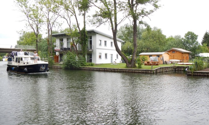 Storkow House | * Holiday house Seebrise complete, right on the lake