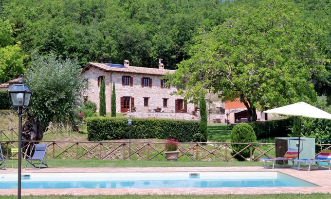 Serrapetrona House | Holiday house Serrapetrona for 1 - 12 persons with 6 bedrooms - Holiday home