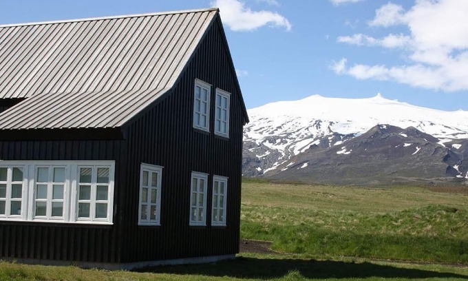 Hellnar House | Holiday house Snæfellsbær for 1 - 4 persons with 3 bedrooms - Holiday home
