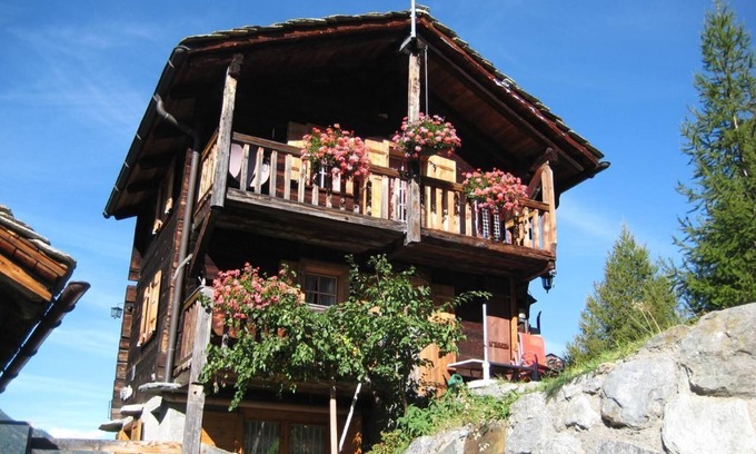St. Niklaus Ski Chalet | Holiday house St. Niklaus VS for 1 - 4 persons with 2 bedrooms - Detached holiday house