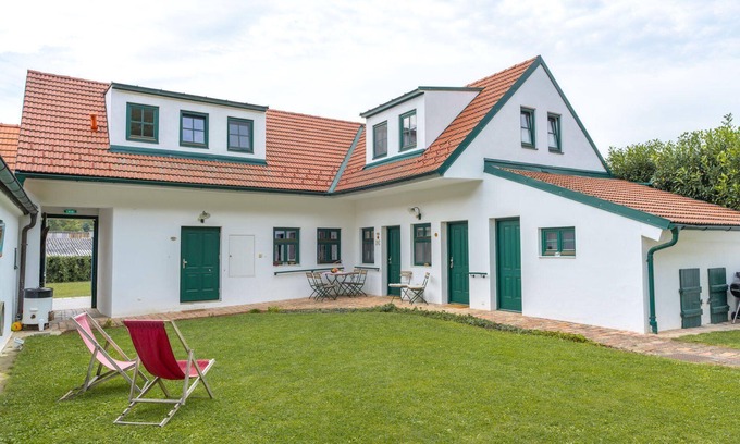 Grub an der March House | Holiday house Stillfried for 1 - 11 persons with 5 bedrooms - Holiday home