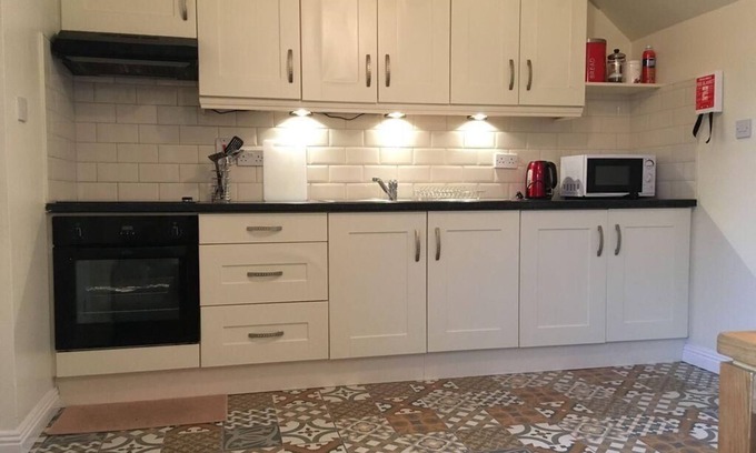 Tralee House | Holiday house Tralee for 1 - 5 persons with 3 bedrooms - Twin house