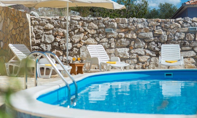 Ljubitovica House | Holiday house Trogir for 1 - 6 persons with 2 bedrooms - Holiday house