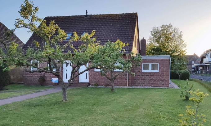 Carolinensiel House | Holiday house Up de Ring 2a