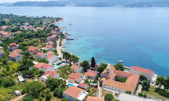 Viganj House | Holiday house Viganj for 1 - 10 persons with 4 bedrooms - Holiday house