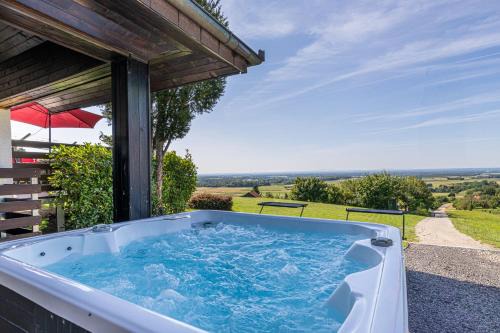 Tisina Apartment | Holiday house VilAna with Jacuzzi - Happy Rentals