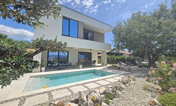 Linardici Villa | Holiday house VILLA AMORA with private pool