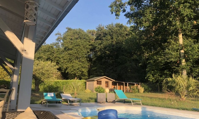 La Reunion House | Holiday house with swimming pool in Casteljaloux