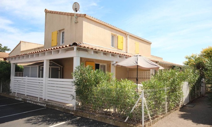 Portiragnes-Plage House | Holiday house with AIRCO + 2 bedrooms in a secured residence LE CLOS DE SOCORRO with communal.