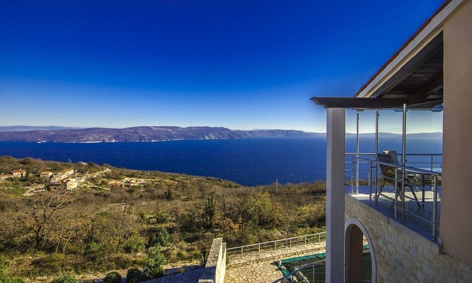 Ripenda Kosi House | Holiday house with fantastic sea view and pool - spring offer from 27. 4.-19. 5th