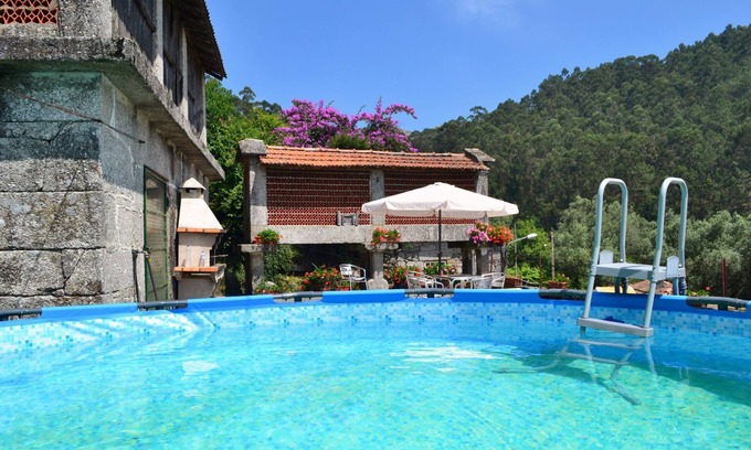 Amares House | Holiday house with pool, beautiful views and close to Gerês!