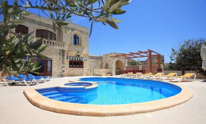 Xewkija House | Holiday house Xaghra for 1 - 11 persons with 5 bedrooms - Luxury holiday home