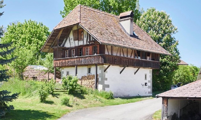 Zimmerwald House | Holiday house Zimmerwald for 1 - 4 persons with 2 bedrooms - Historical building