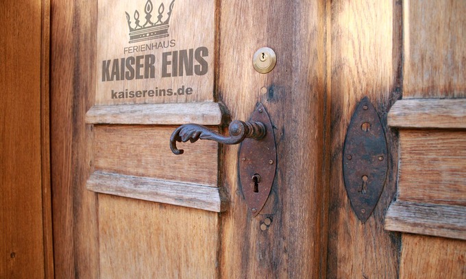Quedlinburg House | Holiday in a memorial - your holiday home "Kaiser Eins"