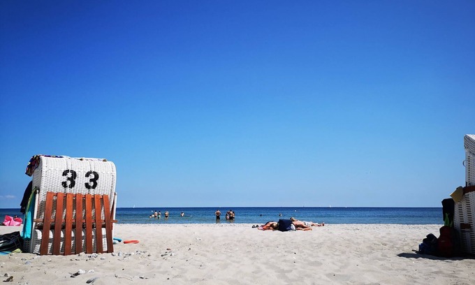 Norderbrarup Apartment | Holiday in heritage-protected thatched roof property