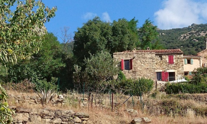 Mons House | Holiday in the wildlife park of Occitania, southern France