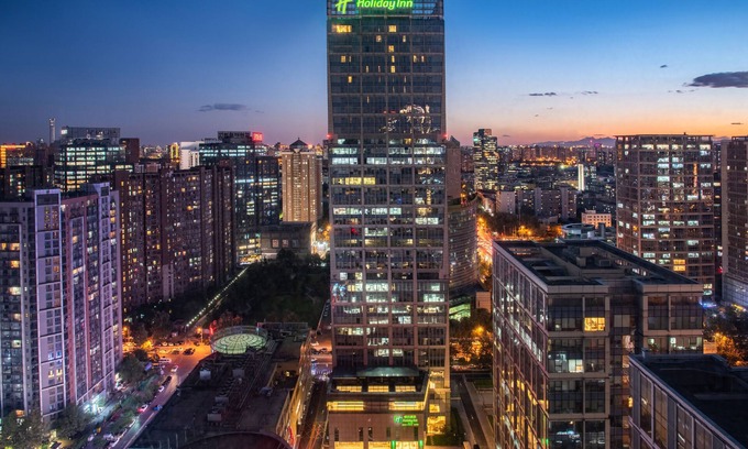 Wangjing Hotel | Holiday Inn Beijing Focus Square by IHG