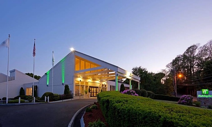 Teaticket Hotel | Holiday Inn Cape Cod-Falmouth, an IHG Hotel