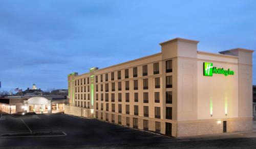 Independence Hotel | Holiday Inn Cleveland - South Independence by IHG