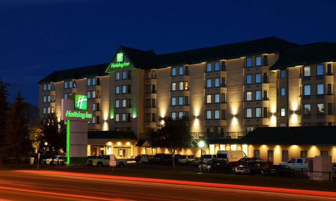 Southside Hotel | Holiday Inn Conference Center Edmonton South by IHG