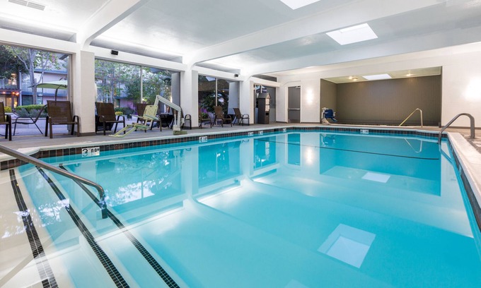Dublin Hotel | Holiday Inn Dublin-Pleasanton by IHG