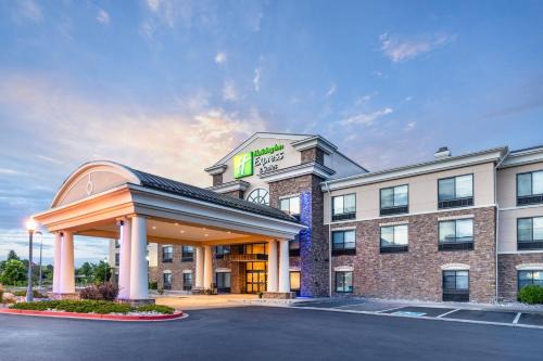 Colorado Springs Hotel | Holiday Inn Express - Colorado Springs - First & Main by IHG