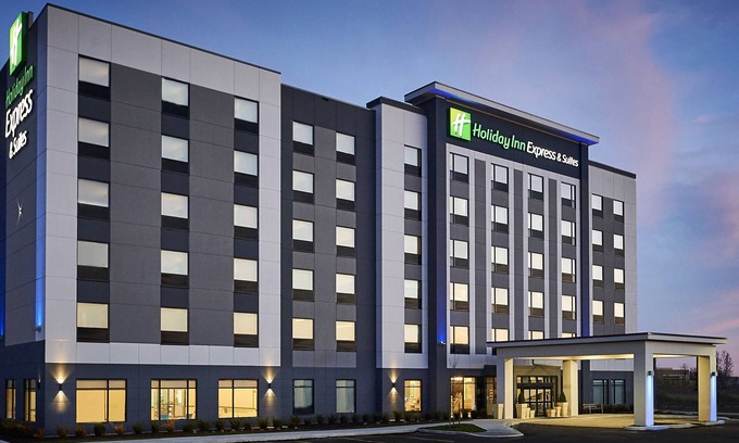 Brantford Hotel | Holiday Inn Express and Suites Brantford by IHG