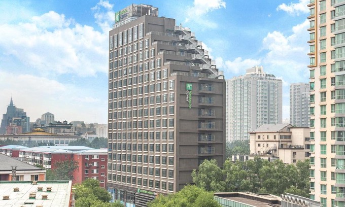 Downtown Beijing Hotel | Holiday Inn Express Beijing Dongzhimen by IHG