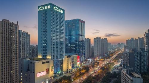 Changsha County Hotel | Holiday Inn Express Changsha Development Zone by IHG